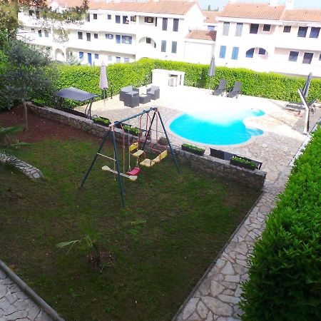 Holiday home in Malinska/Insel Krk 13031 Exteriör bild