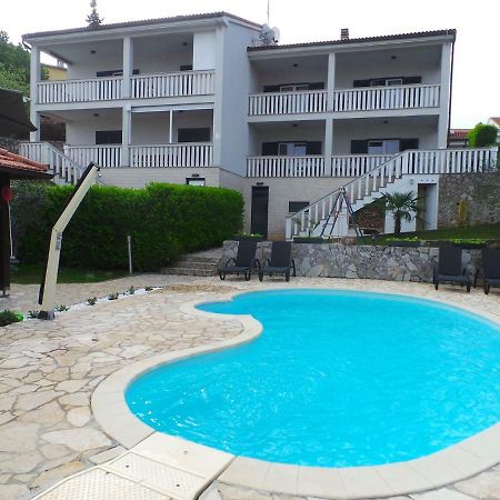 Holiday home in Malinska/Insel Krk 13031 Exteriör bild